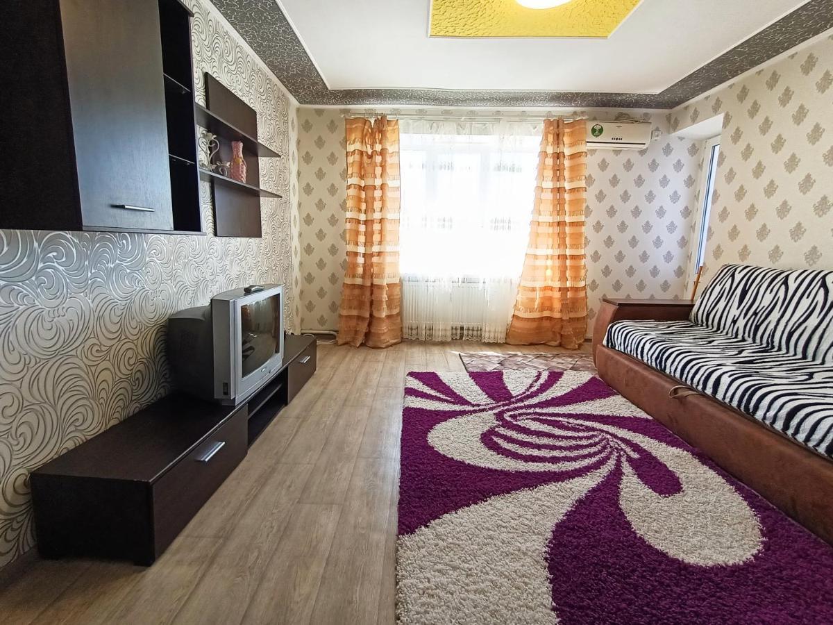 Home On Gagarina โครโปนิตสกี ภายนอก รูปภาพ